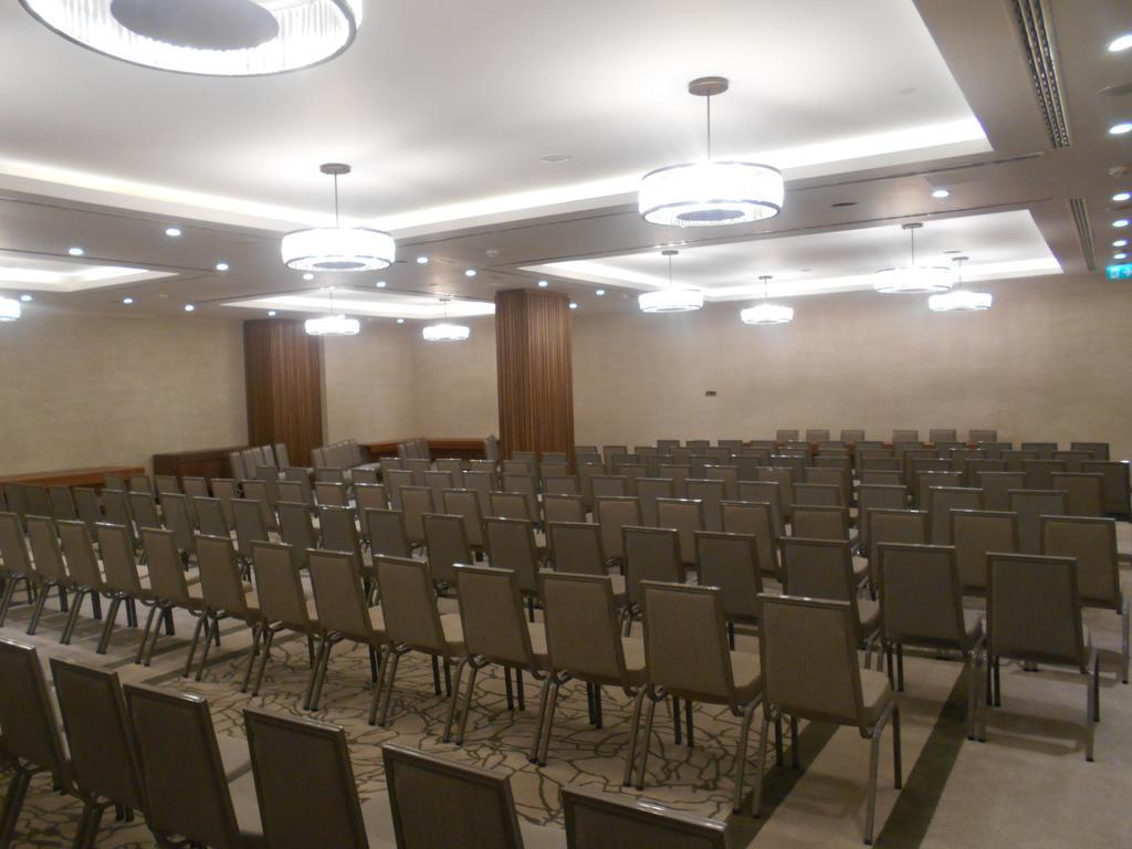 Ramada Hotel & Suites 아다나 외부 사진