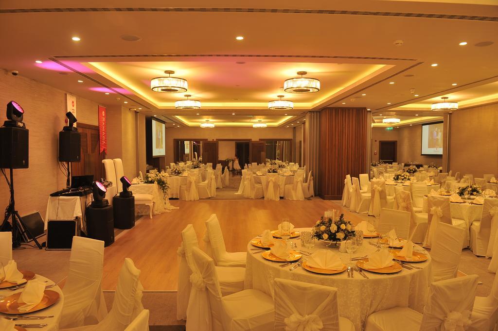 Ramada Hotel & Suites 아다나 외부 사진